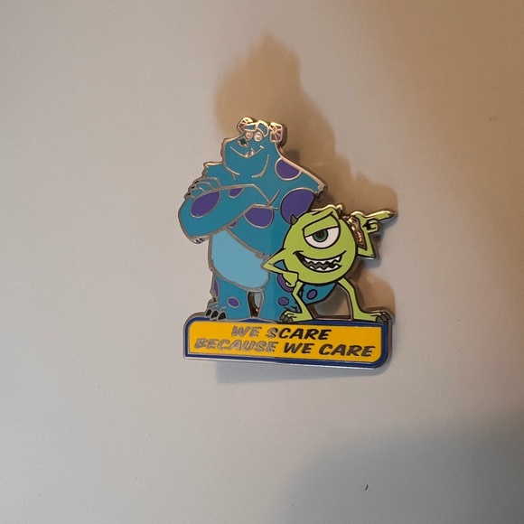 Disney Pin - We Scare Because We Care Monsters Inc 2014 Disney Pin - Picture 4 of 5